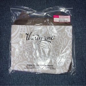 Thirty one oh snap pocket